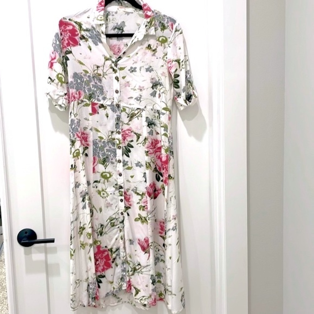 Bombay Paisley floral shirt dress fit like size S